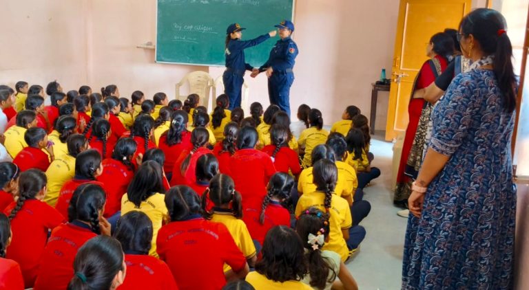 महिला सुरक्षा को लेकर जागरूक किया, आत्मरक्षा के गुर भी सिखाए